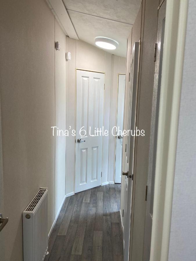 6 Little Cherubs Apartment *