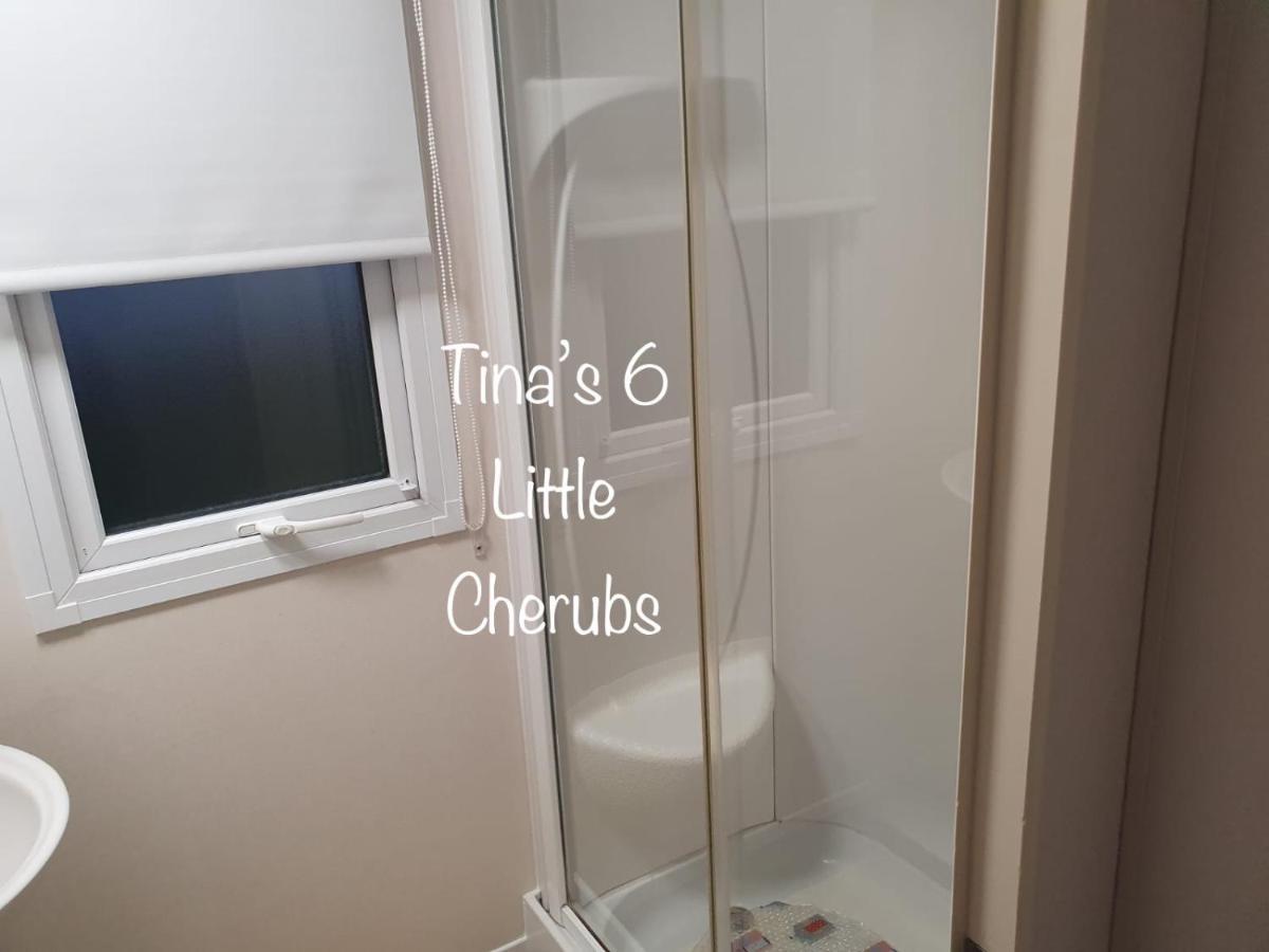 6 Little Cherubs Apartment *