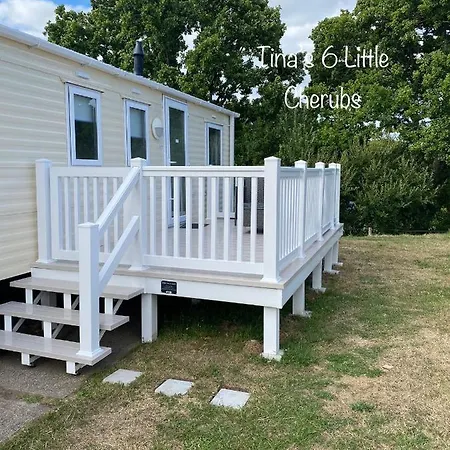 6 Little Cherubs Holiday Home Cowes  Exterior photo