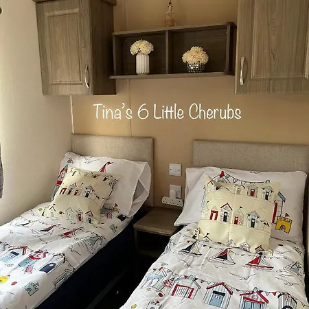 6 Little Cherubs Holiday Home Cowes  Exterior photo