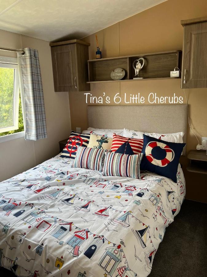 6 Little Cherubs Apartment